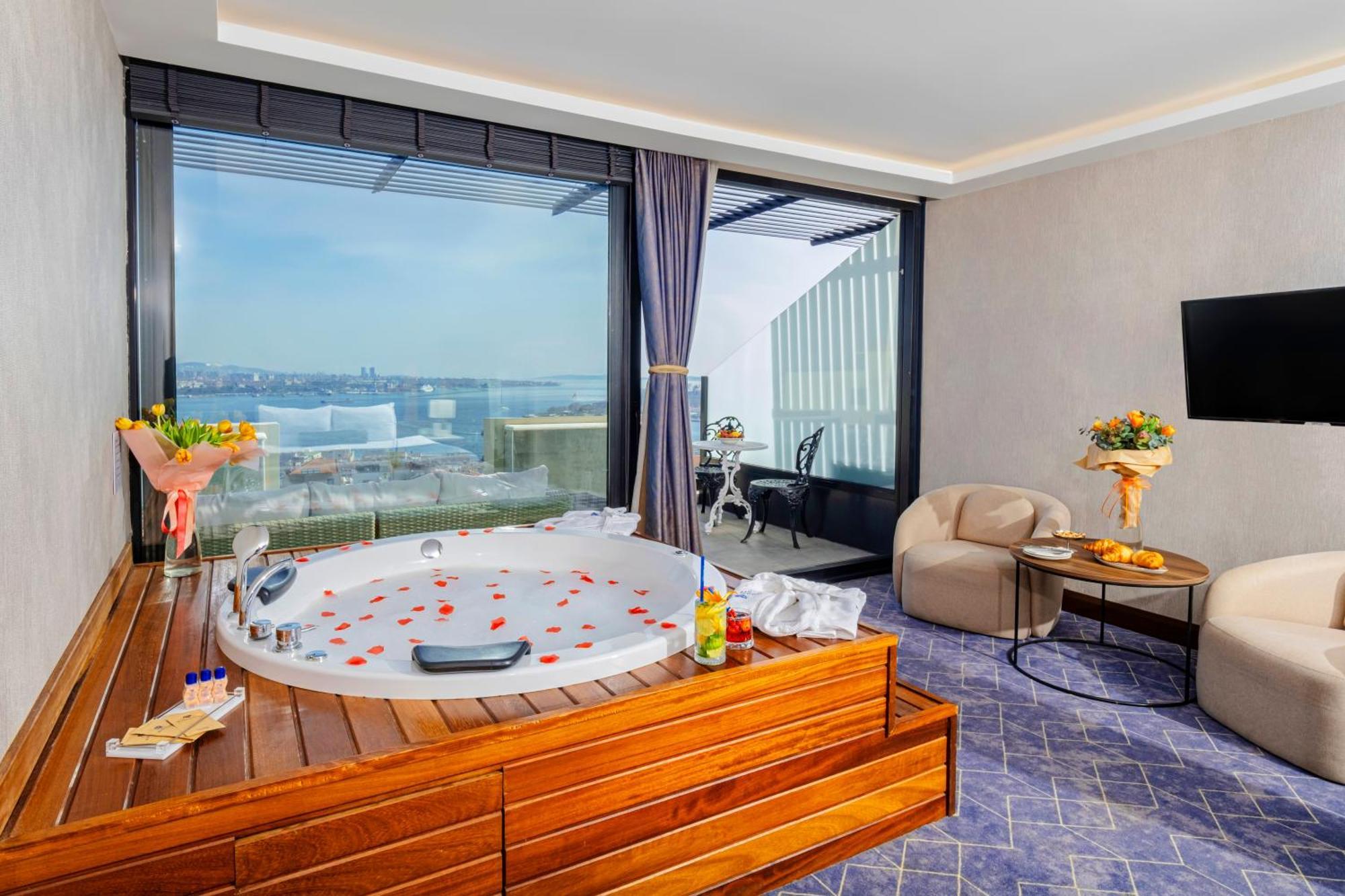 Ring Stone Hotels Bosphorus - Special Class Istanbul Exterior photo